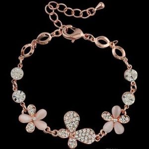 Rhinestone Butterfly with Crystal Flowers Bracelet